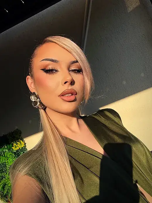 Diana Ilie, make-up artist în București